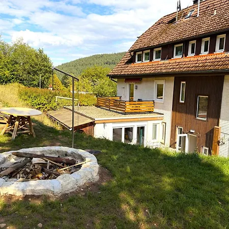 Gaestehaus Waldruhe - Grosses Fuer Gruppen & Familien Enzklösterle